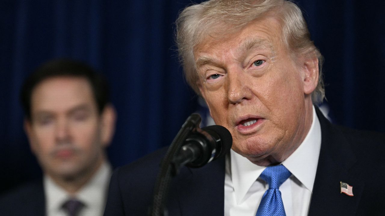 TRUMP CARGA CONTRA MÉXICO DE NUEVO; ADVIERTE QUE VAN POR DROGAS ‘QUE ENTRAN POR TIERRA’ Y QUE PODRÍA NO RENOVAR EL T-MEC