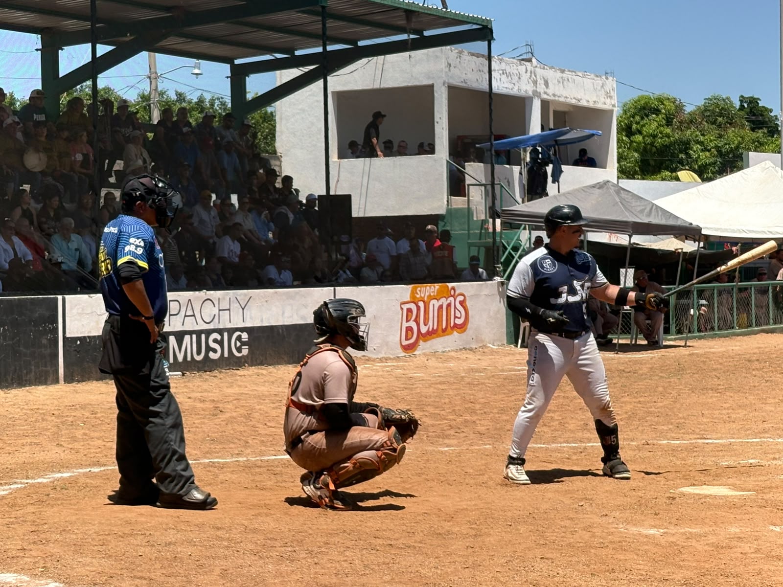 JAHUARA II SE IMPONE A MEDIO CAMINO DEL CAMPEONATO EN LA CLEMENTE GRIJALVA