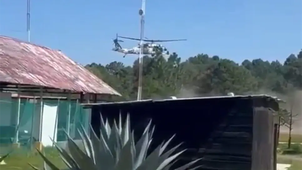 HELICÓPTERO DE LA SEDENA SE DESPLOMA TRAS DESPEGAR EN EL MUNICIPIO DE PUEBLO NUEVO, DURANGO